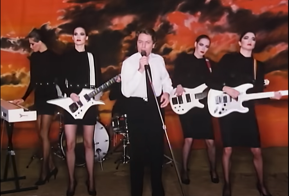 Robert Palmer's Addicted to Love Music Video